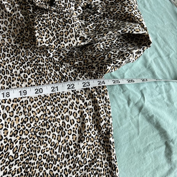 Talbots button-down no iron shirt. Size 16W - Picture 5 of 7